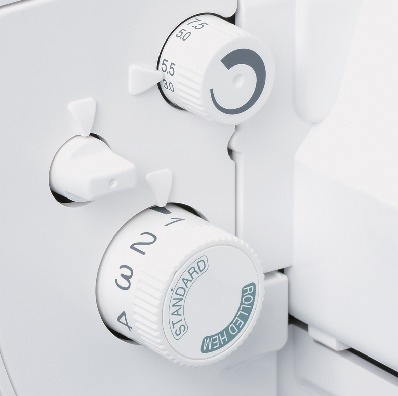 Baby Lock - nastavení délky stehu a automatického rolovaného lemu otočným ovladačem.
